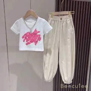 ホワイト/Tシャツ＋アプリコット/パンツ